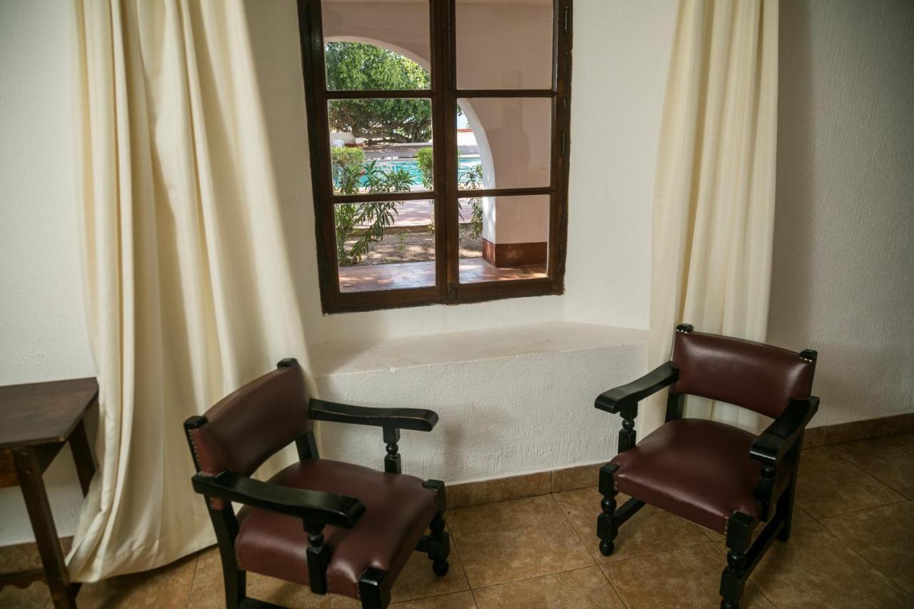 Hotel Playa De Cortes グアイマス エクステリア 写真