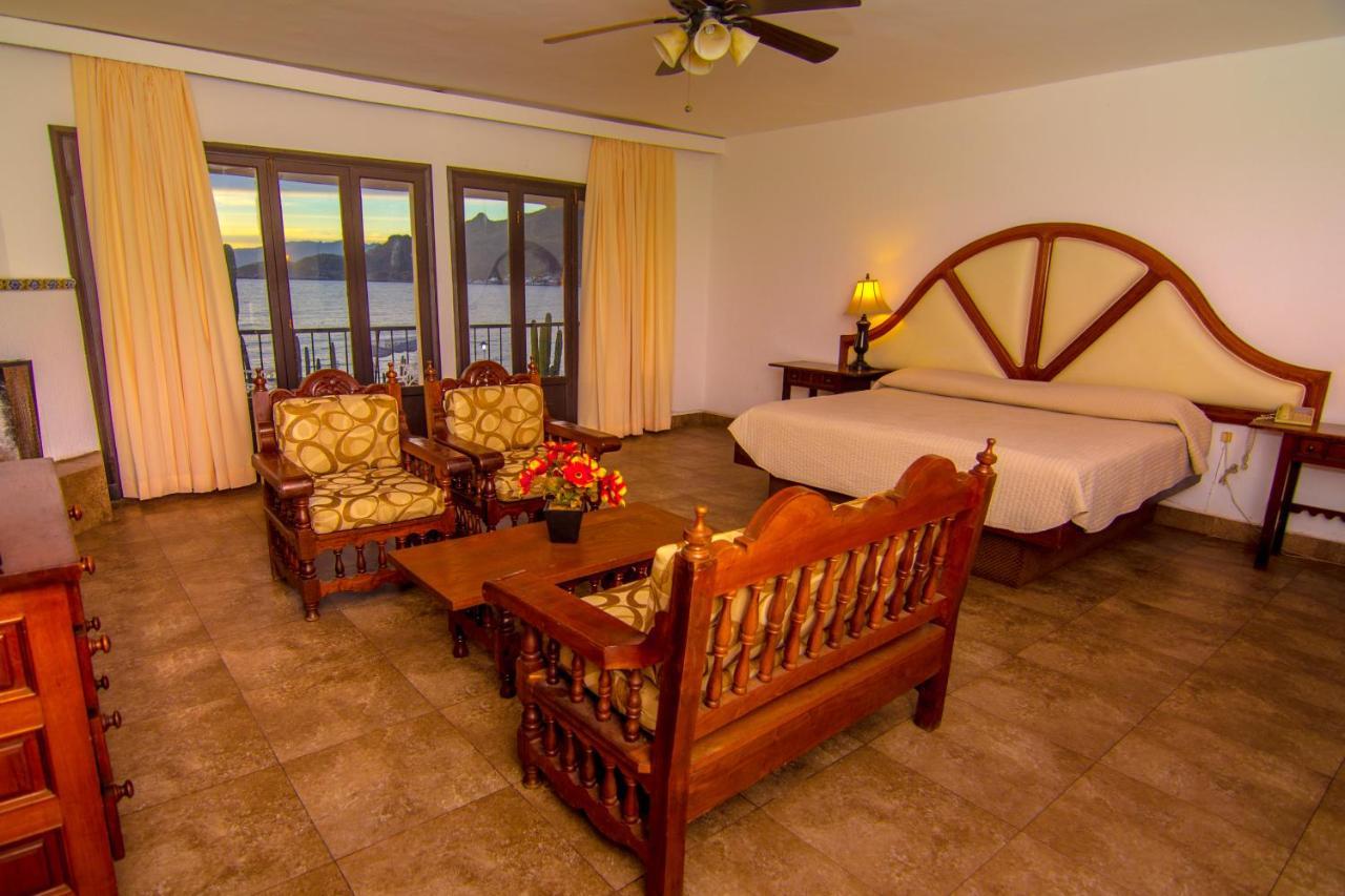 Hotel Playa De Cortes グアイマス エクステリア 写真